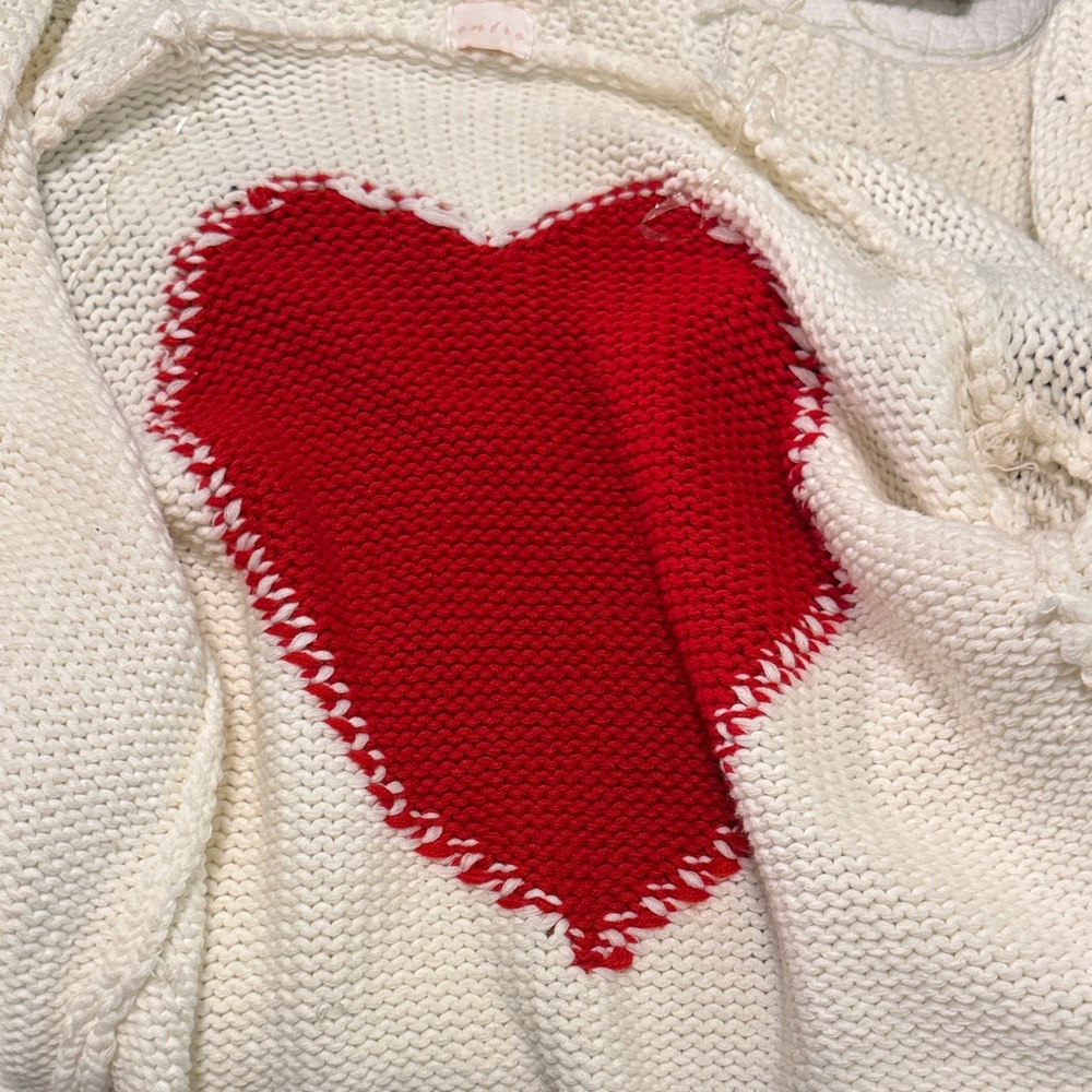 Entro Cream Cardigan with Red Heart on the back Sz L - Picture 9 of 9